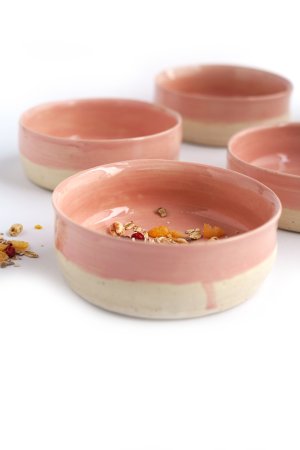 handgetöpferte rosane Keramik Bowls, Schälchen für Frühstücks Müsli, Quark, etc.. in modernem Design